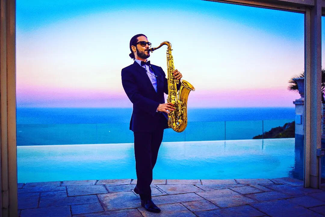 tuscany wedding sax and DJ